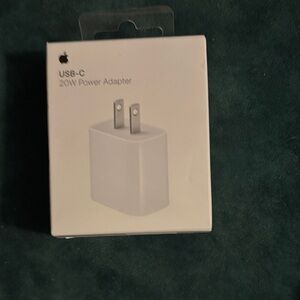 Apple USB-C 20W Power Adapter - White